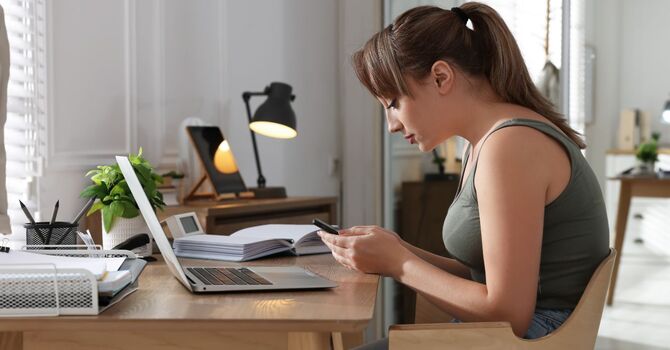 Posture Problems at Your Desk? An Osteopath's Guide for Office Workers